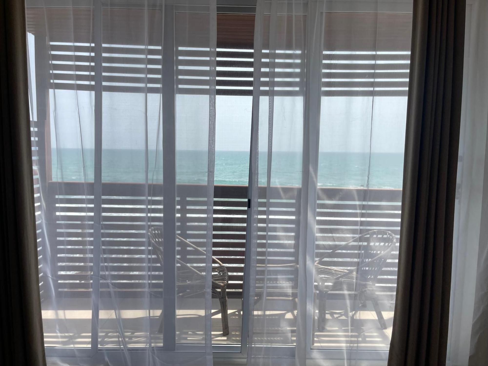 Ocean Green Beach Resorts And Villas Prampram Exterior foto
