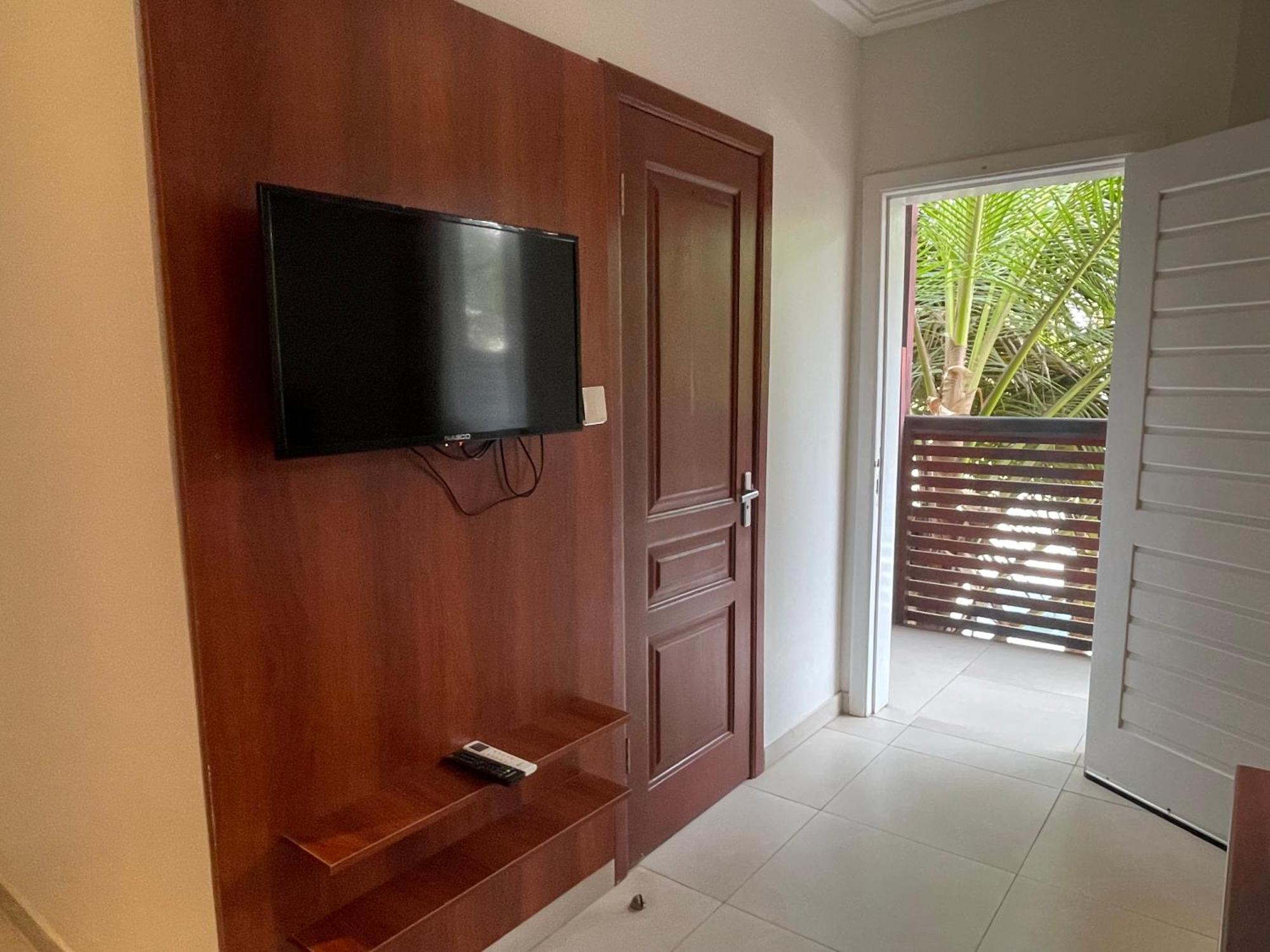 Ocean Green Beach Resorts And Villas Prampram Exterior foto